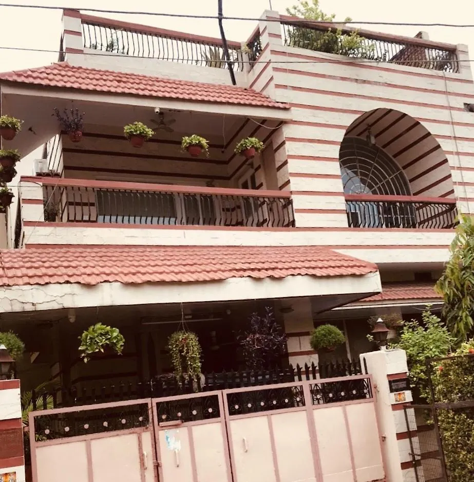 Homestay Aashray Apartment Varanasi