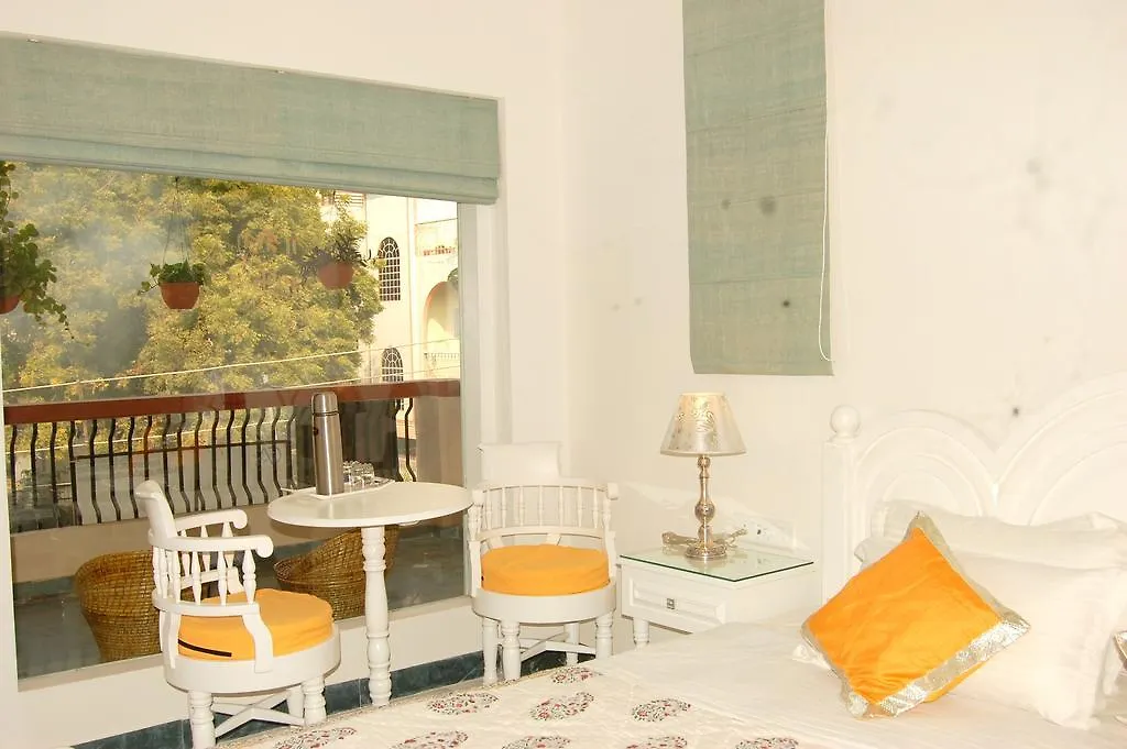 Aashray Apartment Varanasi Homestay
