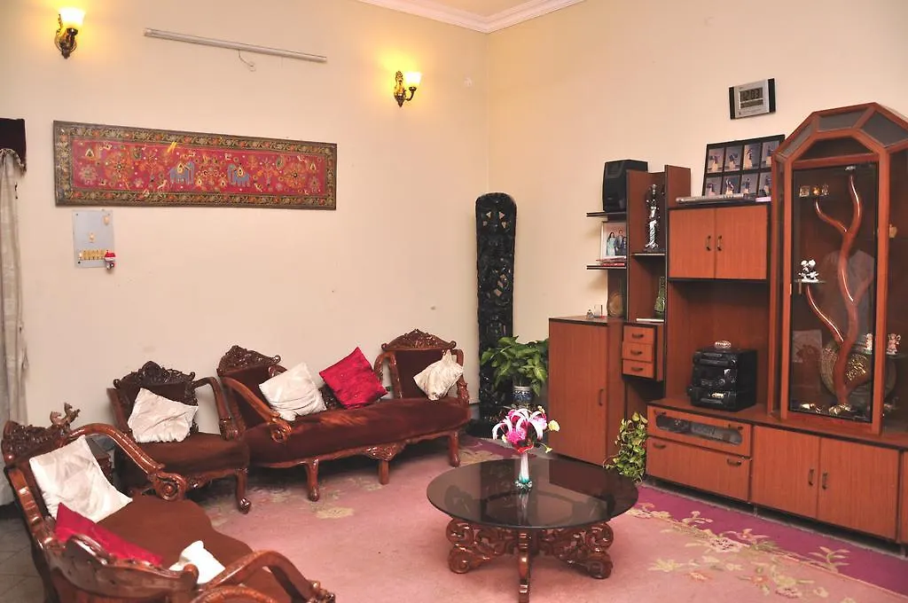Aashray Apartment Varanasi Homestay
