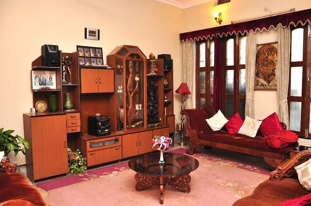 Aashray Daire Varanasi 0*,  Hindistan